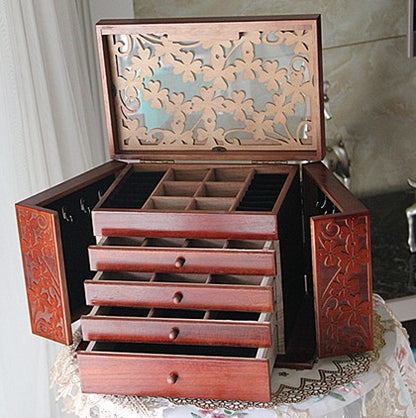 South Korea Vintage Necklace Organiser With Lock
