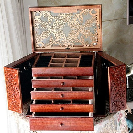 South Korea Vintage Necklace Organiser With Lock